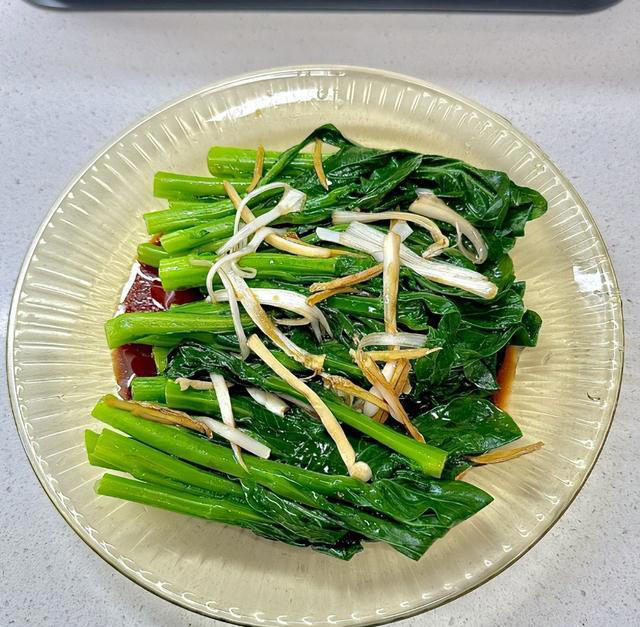 这5种食物吃不完就扔，千万别“二次加热”，小心有毒